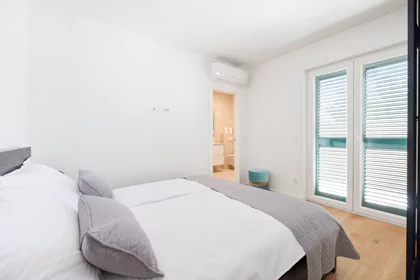 Apartments Mila - Apolon Deluxe room with bathroom and balcony